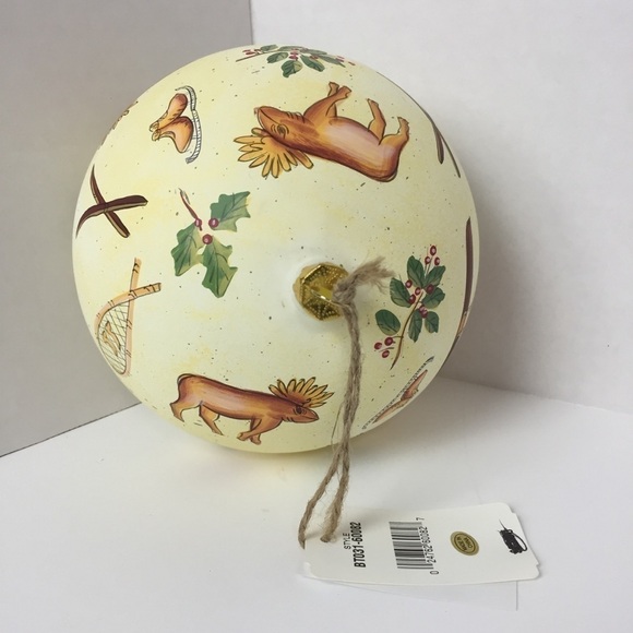 𝅺leslie Beck Holiday Home Large Ball Bulb Ornament - Picture 8 of 9